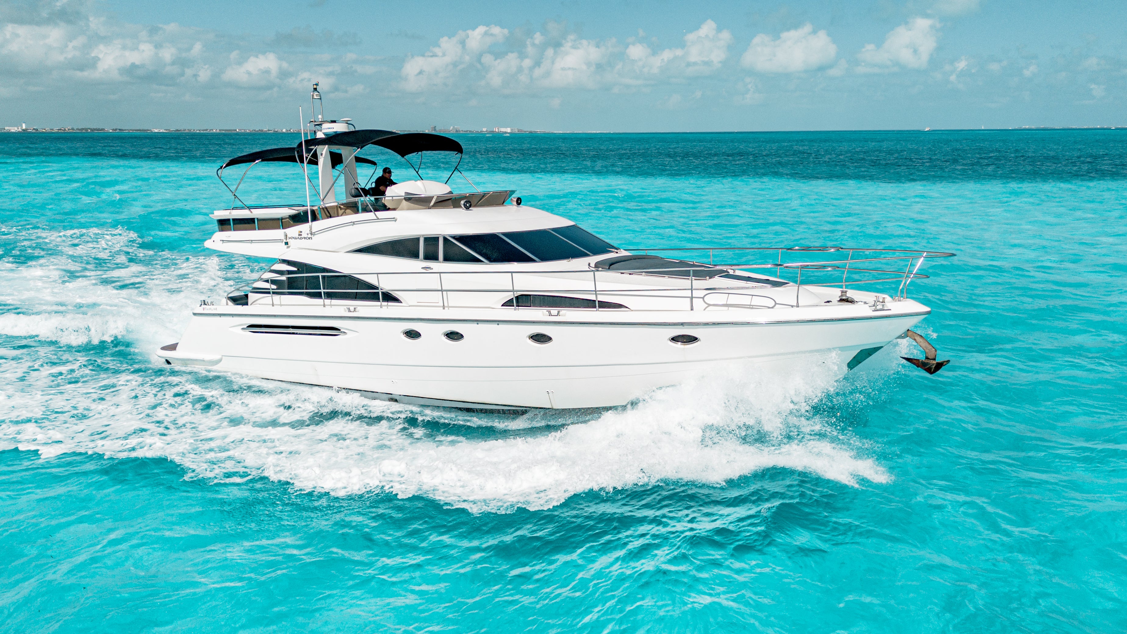 Belleza 68ft | Lujo Europeo y Distinción para 20 Pasajeros