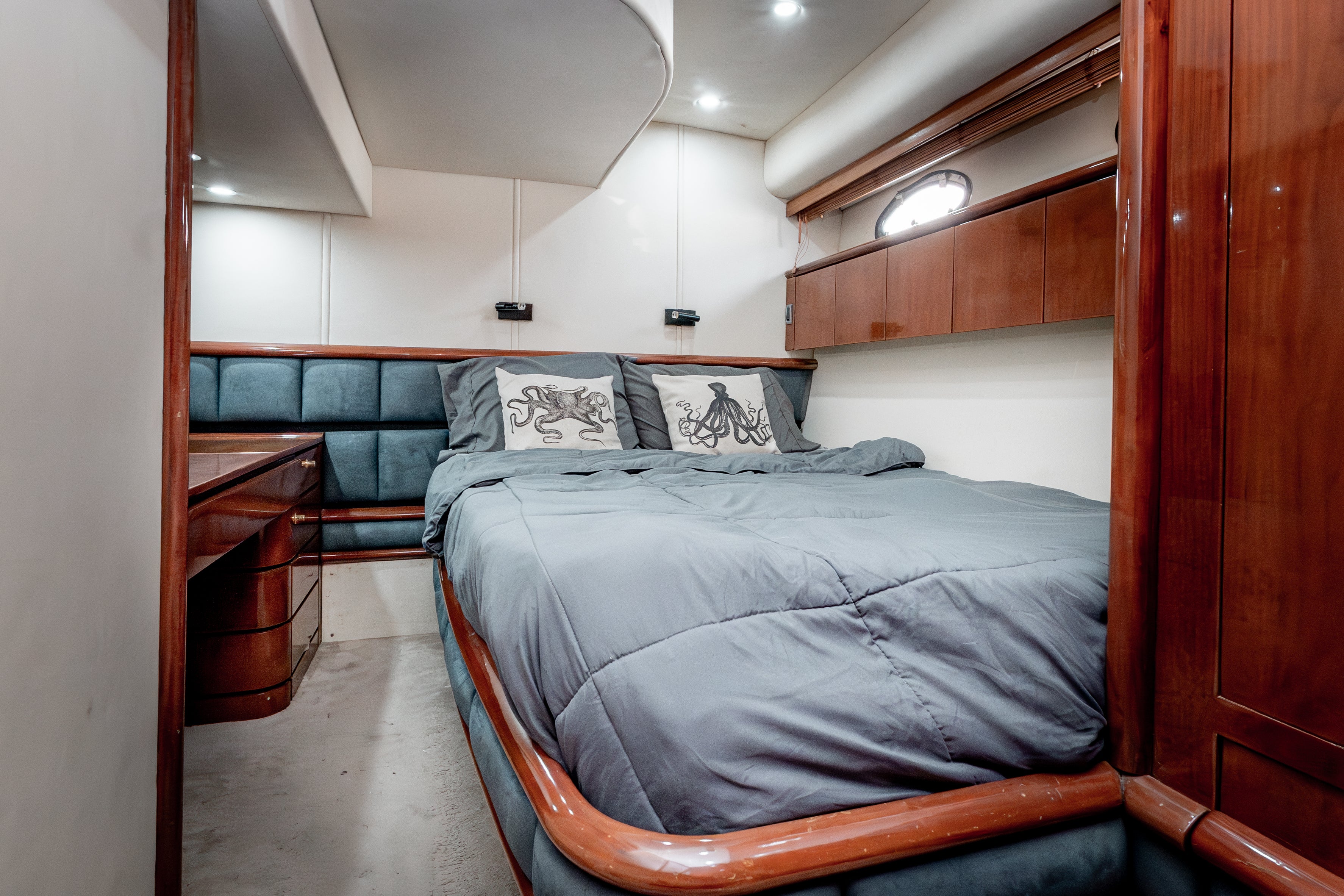 Belleza 68ft | Lujo Europeo y Distinción para 20 Pasajeros