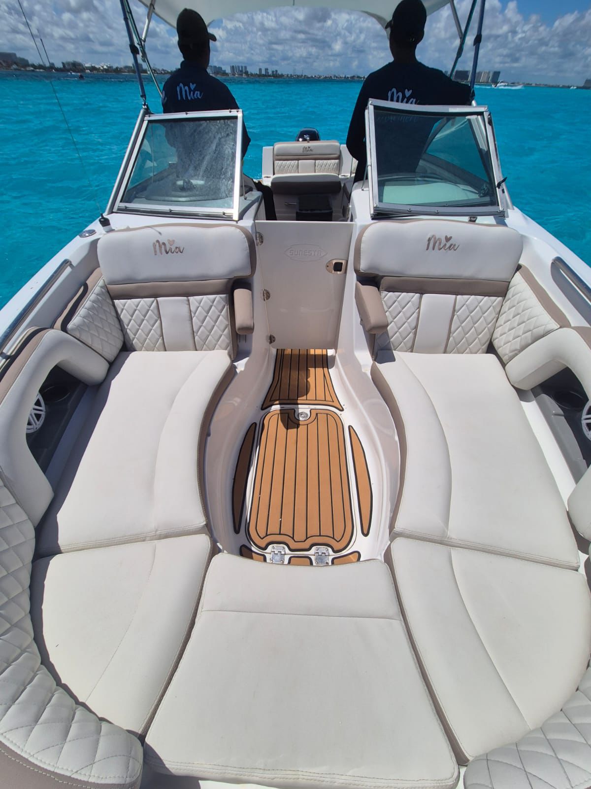 Bote Mia 27ft | Velocidad y Estilo Chaparral