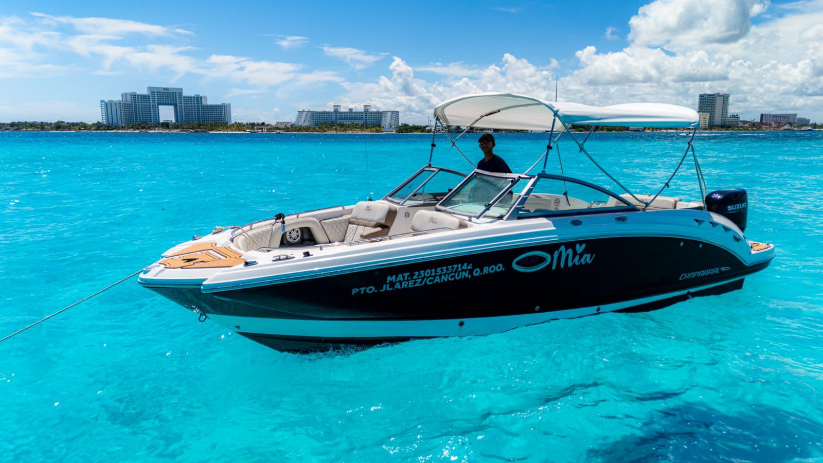 Bote Mia 27ft | Velocidad y Estilo Chaparral
