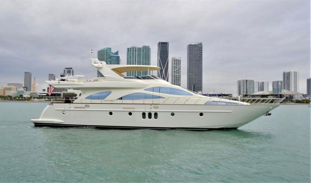 Enchanted 85ft | Exclusividad y Lujo Total para 20 Pasajeros