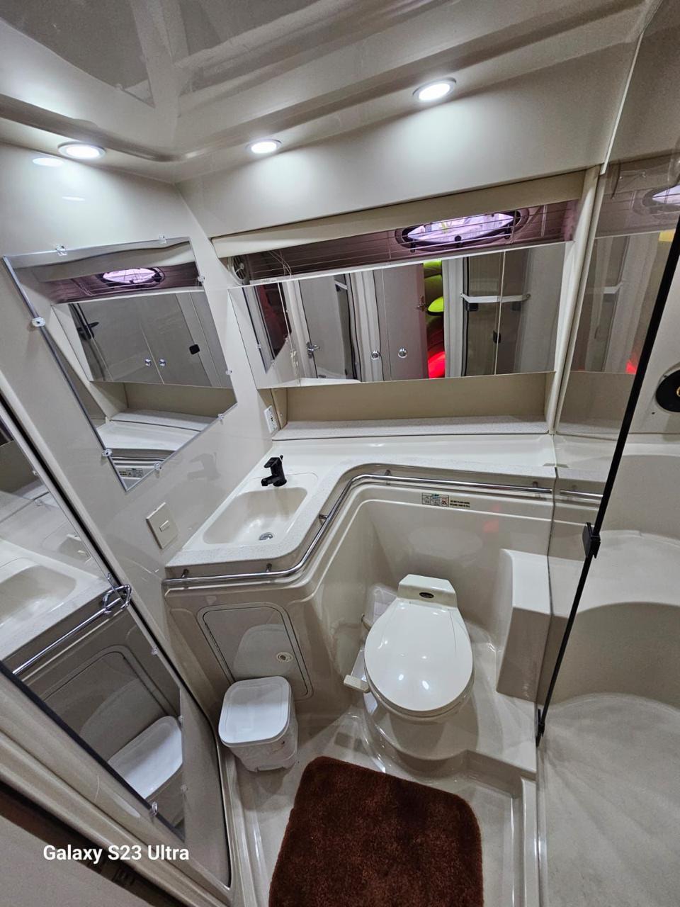 Impulse 45ft | Distinción y Lujo para 15 Pasajeros