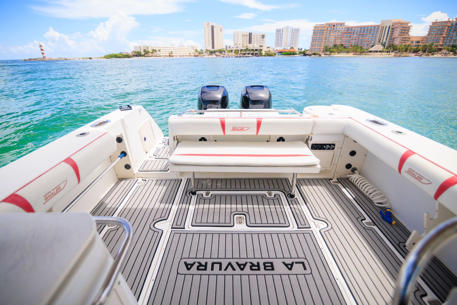 La Bravura 27ft | Cancún Life