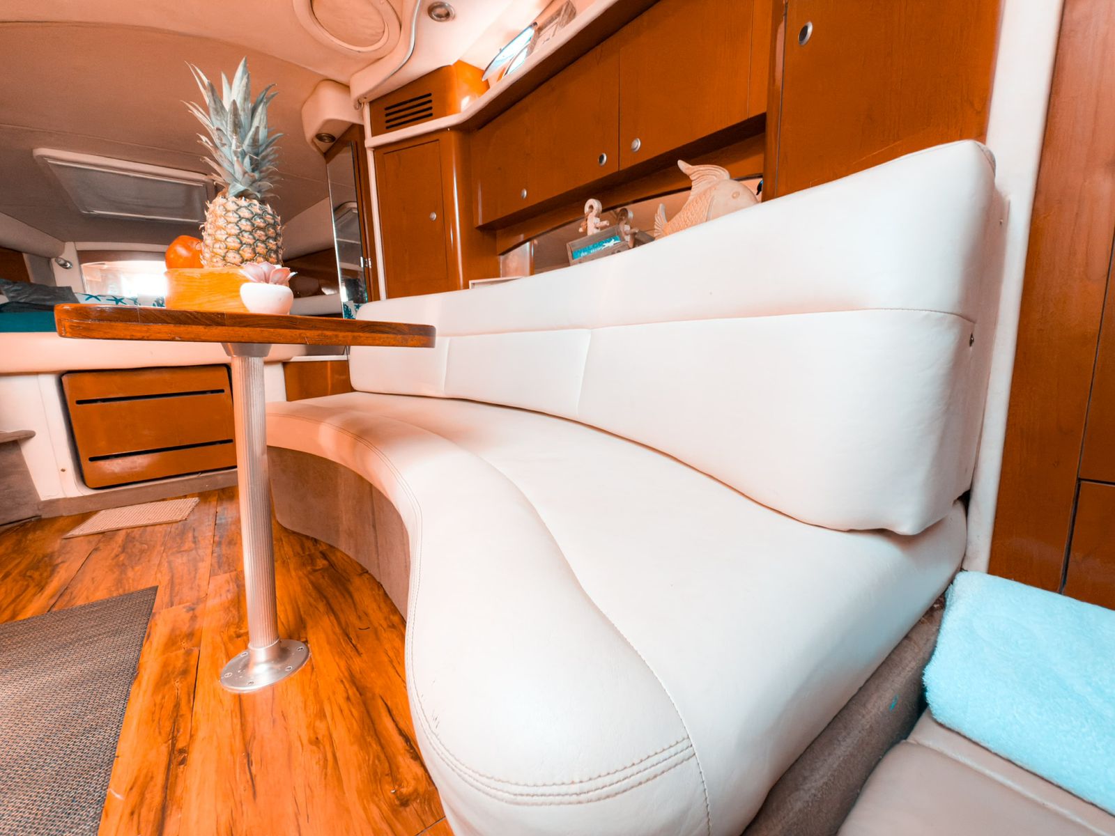 Oasis 35ft | Tu Refugio Privado para 12 Pasajeros