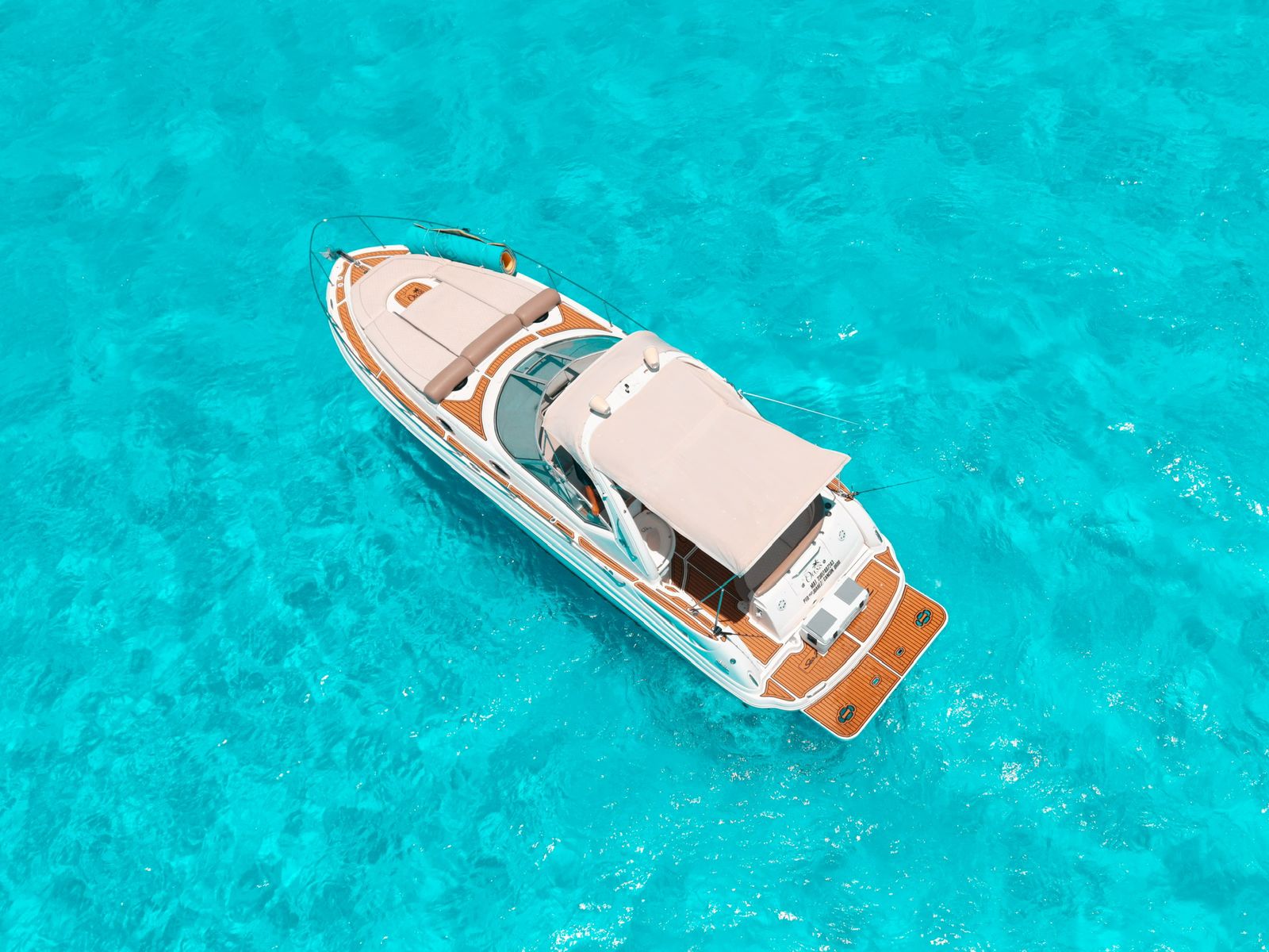 Oasis 35ft | Tu Refugio Privado para 12 Pasajeros