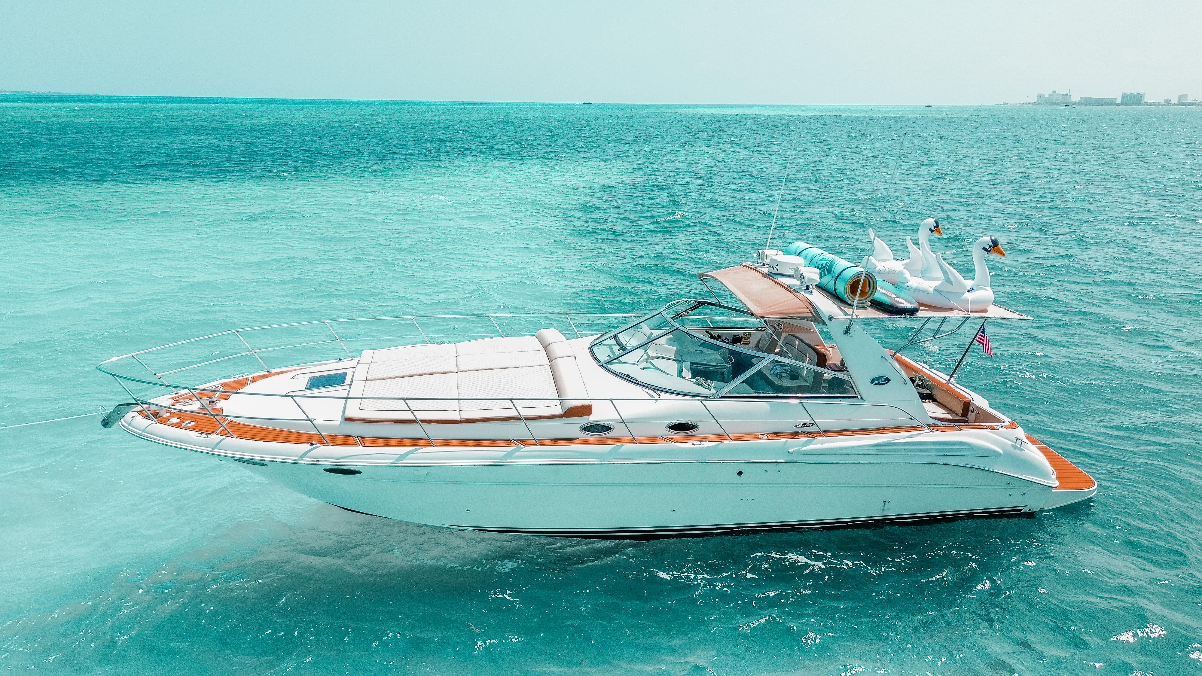 Seañorita 43ft | Elegancia y Diversión para 15 Pasajeros