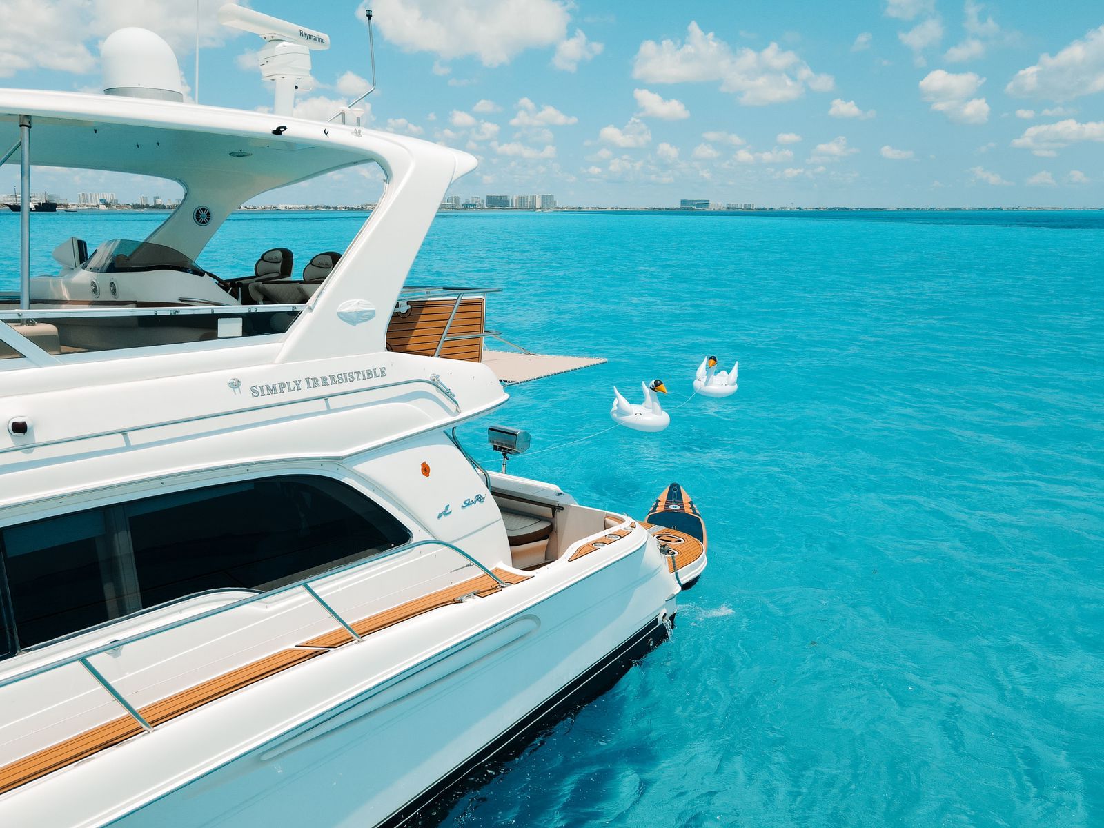 Sea Mami 52ft | Confort Total y Flybridge para 20 Pasajeros