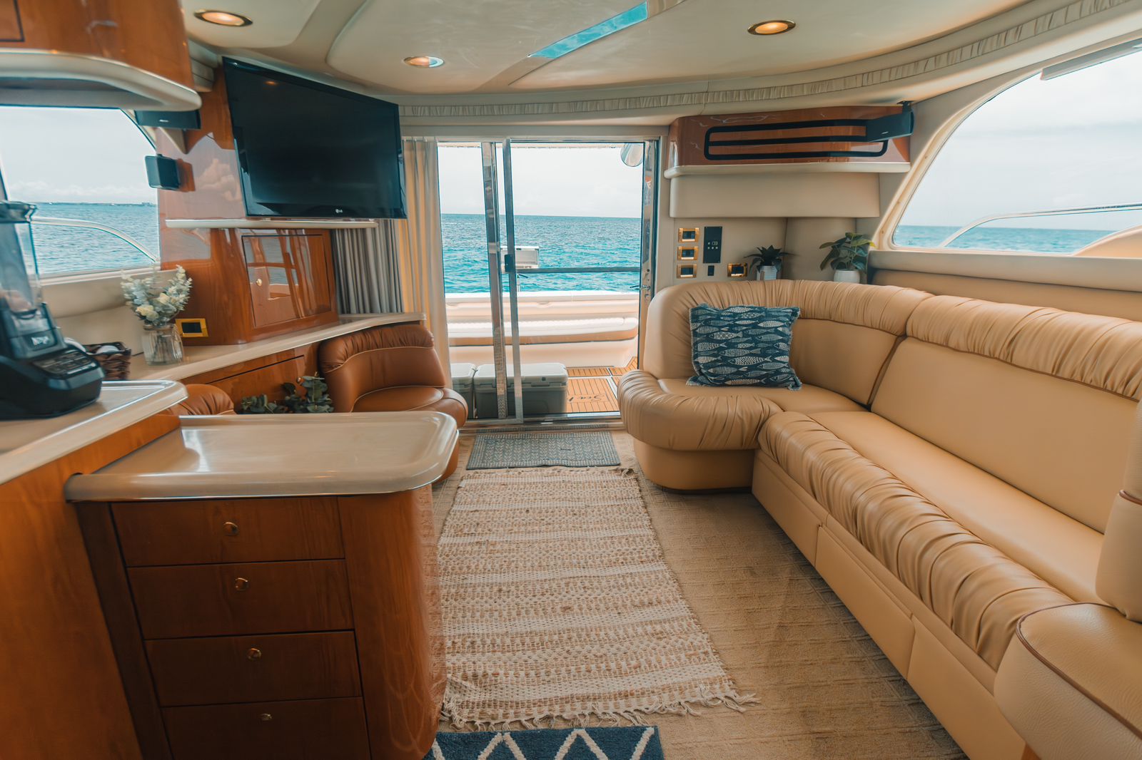 Sea Mami 52ft | Confort Total y Flybridge para 20 Pasajeros