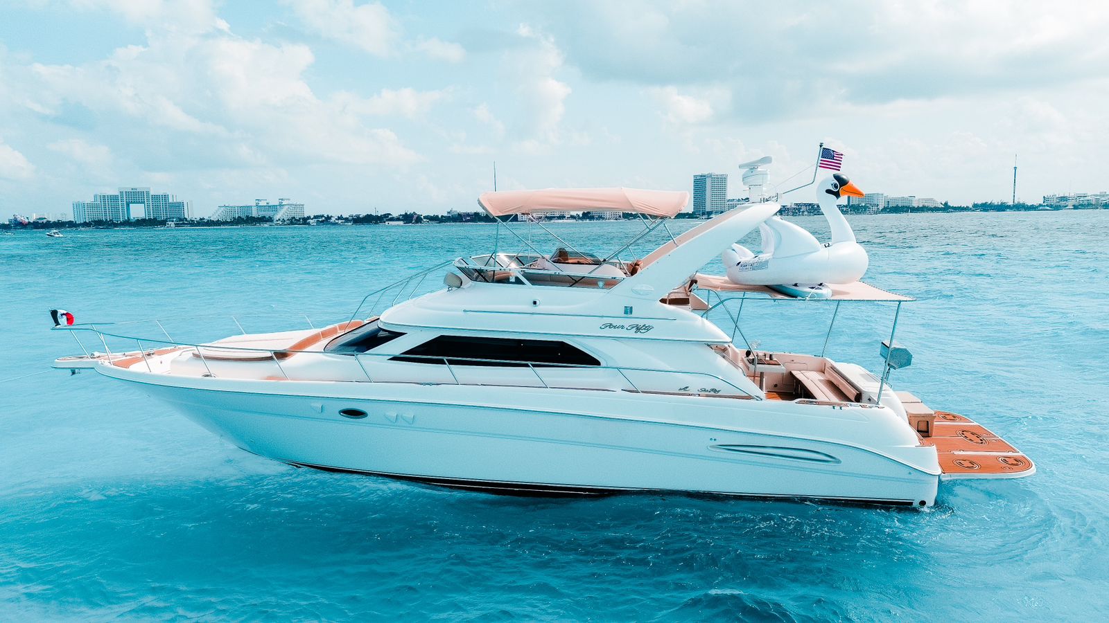 Sea Monkey - Mr Sea 50ft | Gran Capacidad y Lujo para 18 Pasajeros