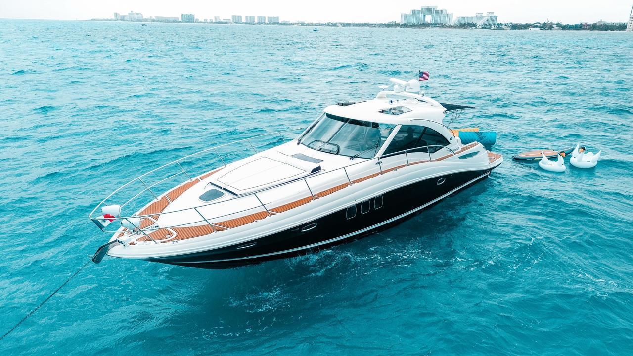 Sea Señor 50ft | Lujo y Espacio para 18 Pasajeros